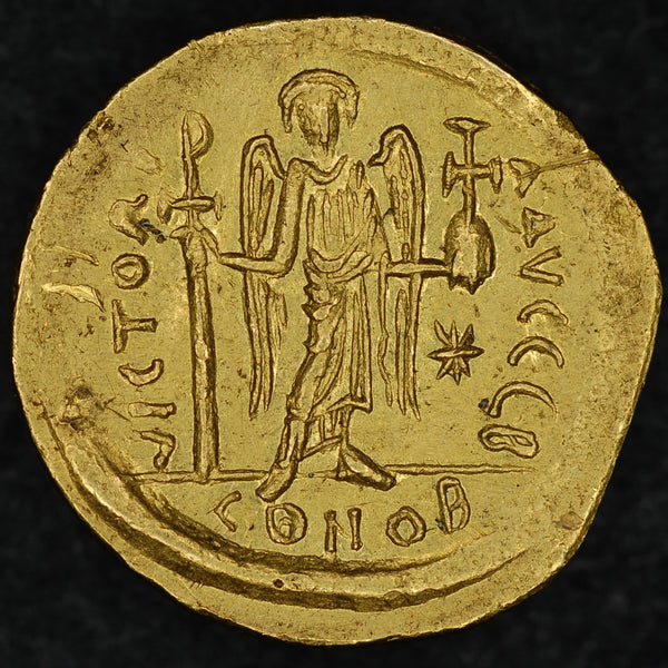 Byzantine. Justinian I (527-565), AV Solidus, AD 527-538